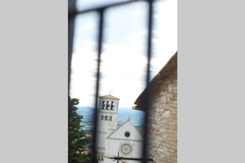 Francesco House Family Appartement Assisi Buitenkant foto